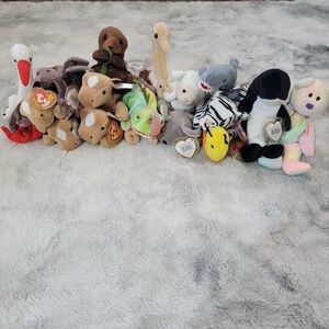 16 Vintage Beanie Babies Blizzard, Derby, Inch, Iggy